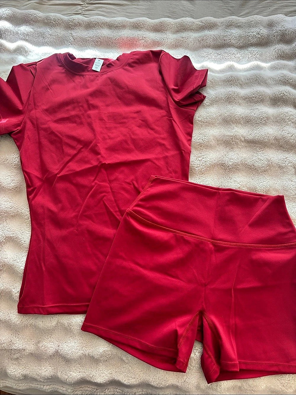 Red Short Sleeve Top Size Medium Like New